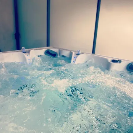 & Rodier X Cafe Bar & Restaurant Campagnac (Aveyron)