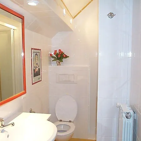 & Rodier X Cafe Bar & Restaurant