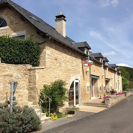 Hotel & Rodier X Cafe Bar & Restaurant 2*