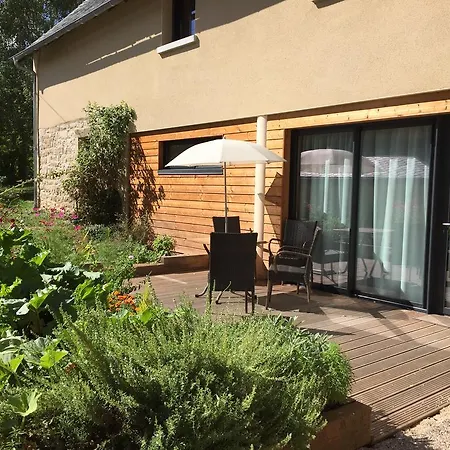 & Rodier X Cafe Bar & Restaurant