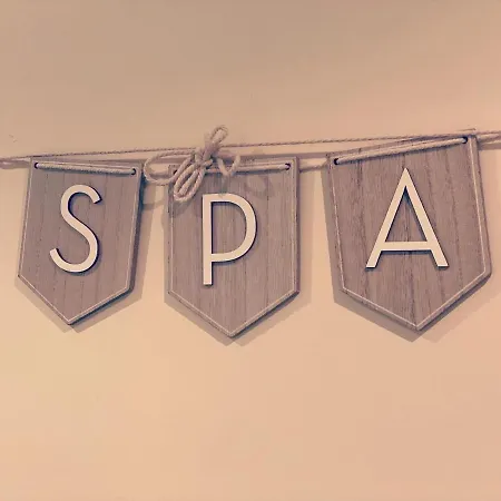 & Rodier X Cafe Bar & Restaurant 2*