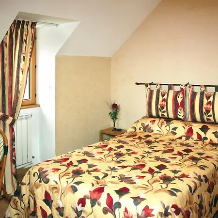 & Rodier X Cafe Bar & Restaurant 2*