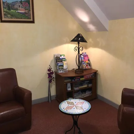 Hotel & Rodier X Cafe Bar & Restaurant Campagnac (Aveyron)